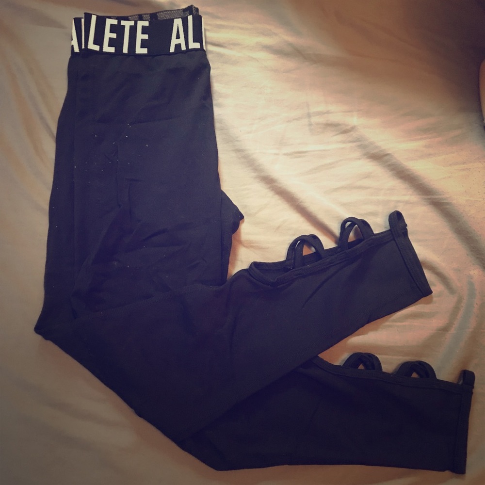 Alphalete cropped workout leggings